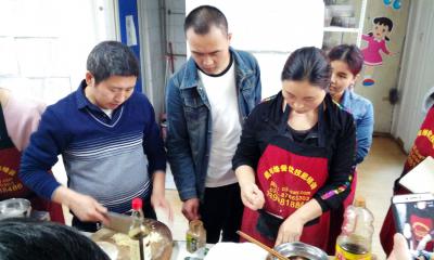 成都冒菜培訓：如何經營好一家冒菜店呢？