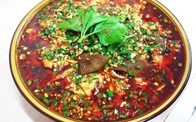 如何選擇成都冒菜培訓學校？師資力量與獨特配方是關(guān)鍵